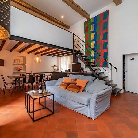 Une Nuit à Nîmes - Loft à la Maison Carrée Esterno foto
